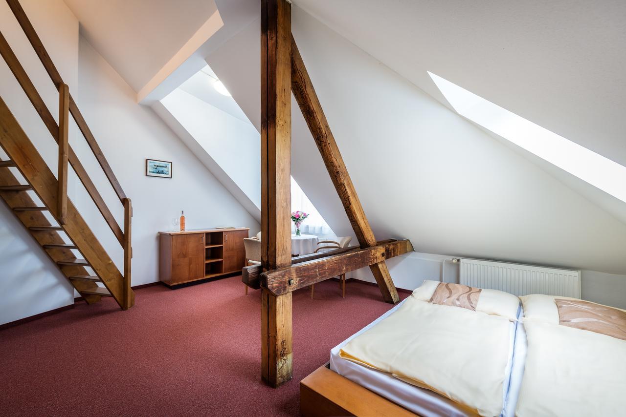 Hotel Skanzen Depandance فيليهراد المظهر الخارجي الصورة