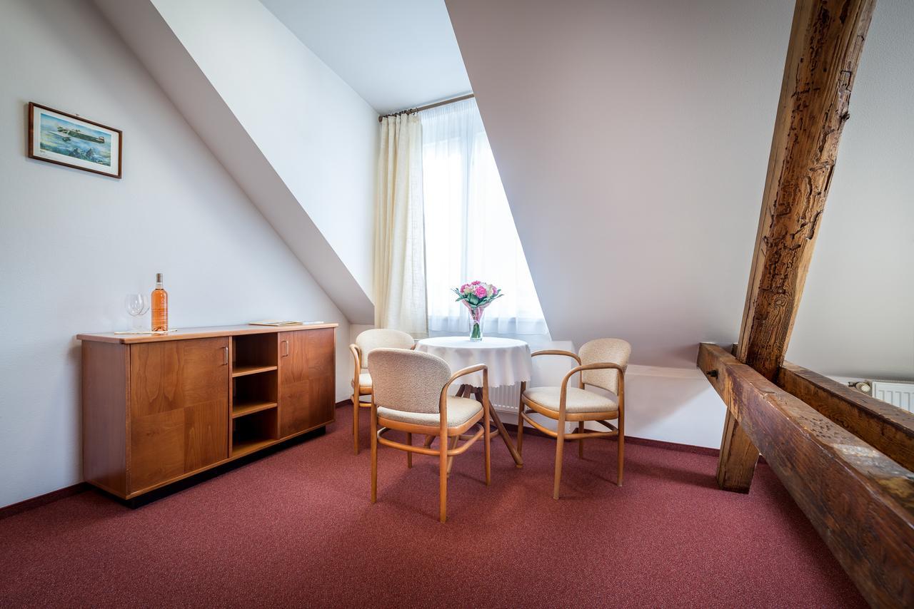 Hotel Skanzen Depandance فيليهراد المظهر الخارجي الصورة